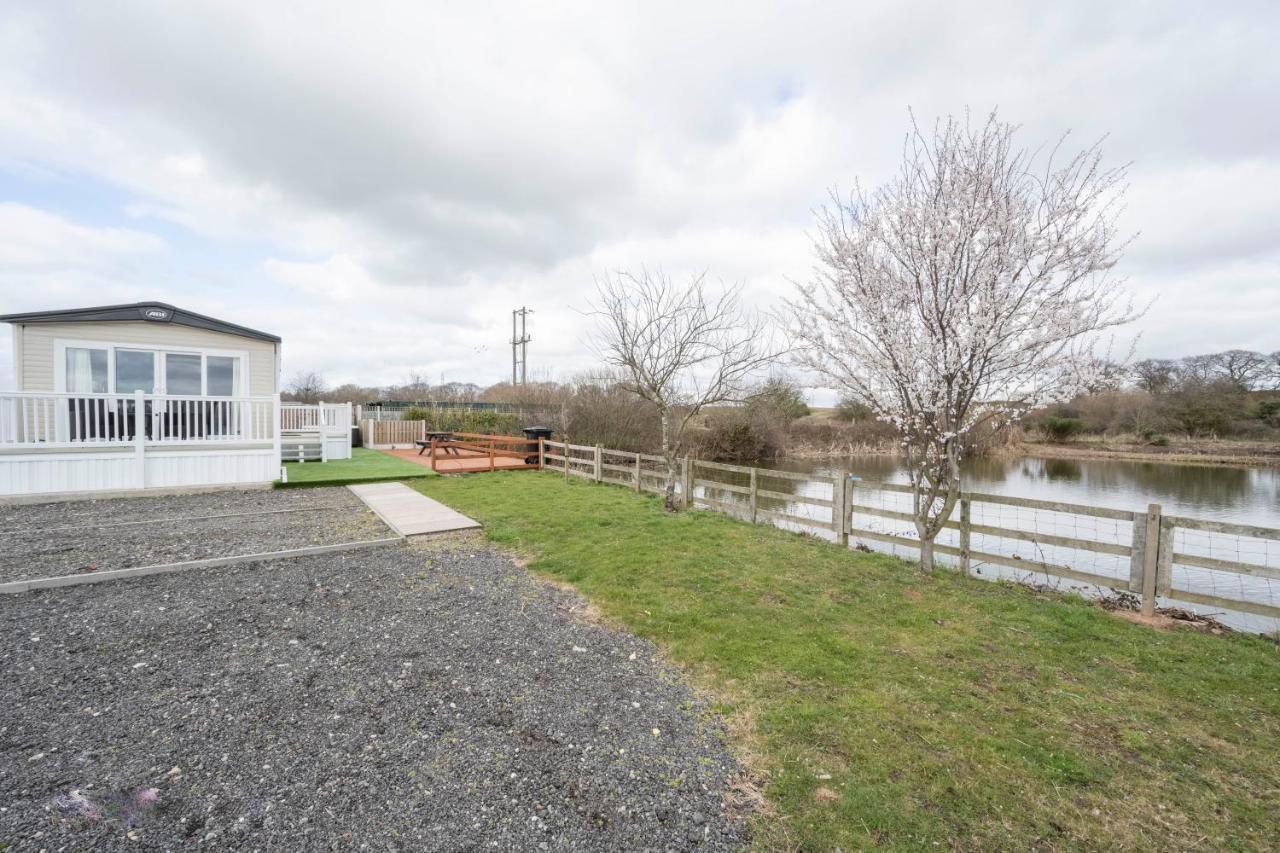 Hallcroft Fishery And Holiday Park Retford Exteriér fotografie