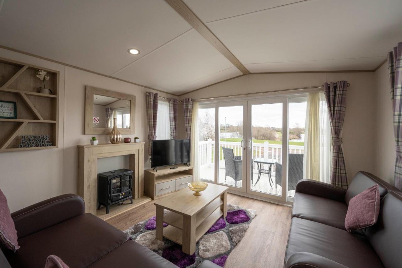 Hallcroft Fishery And Holiday Park Retford Exteriér fotografie