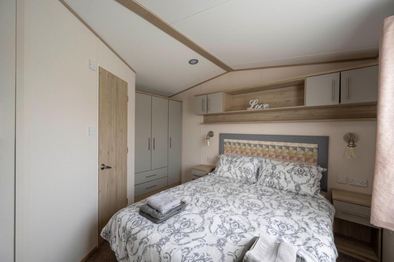 Hallcroft Fishery And Holiday Park Retford Exteriér fotografie
