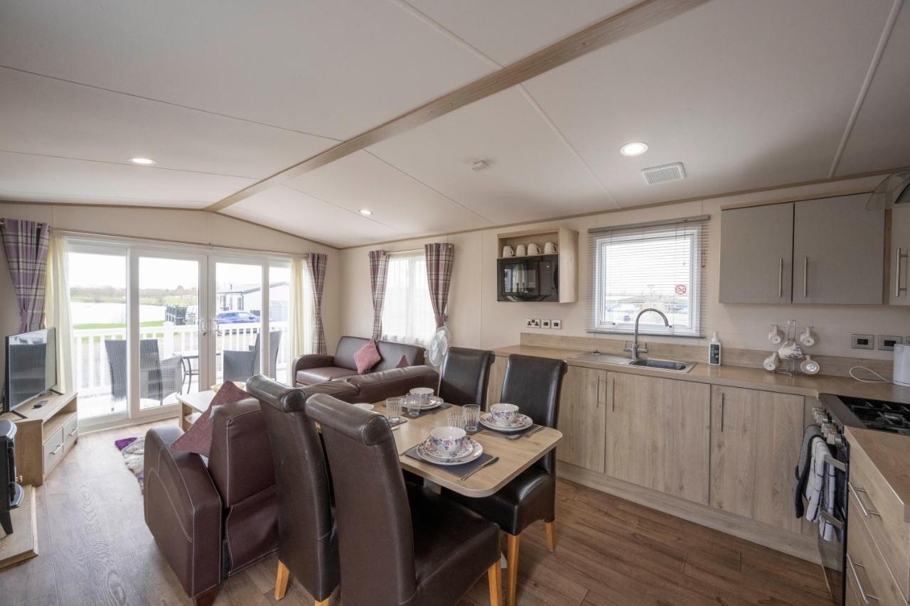 Hallcroft Fishery And Holiday Park Retford Exteriér fotografie